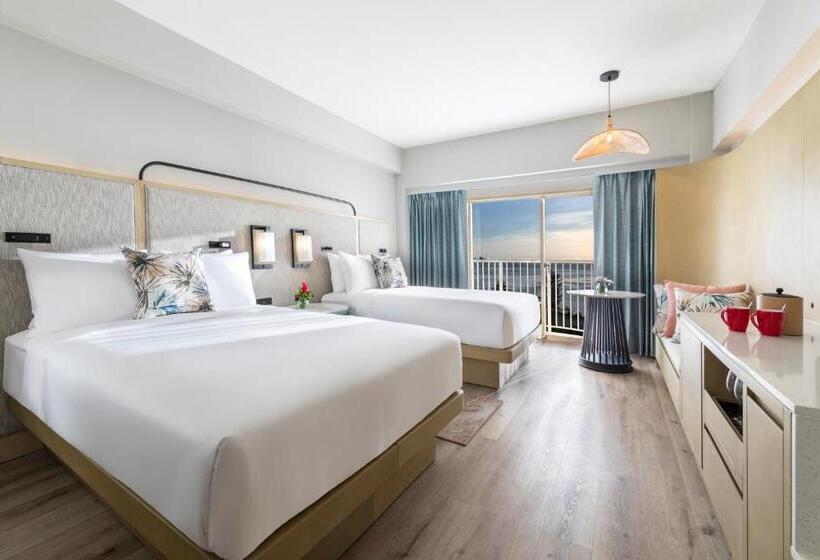 اتاق استاندارد با چشم‌انداز دریا, Crowne Plaza Resort Saipan