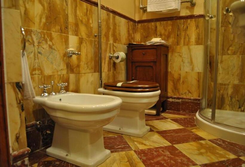 سوییت لوکس, Residenza Palazzo Visdomini