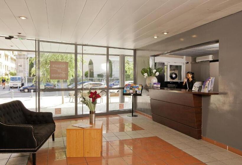 Студия Стандарт, Sejours & Affaires Aixenprovence Mirabeau