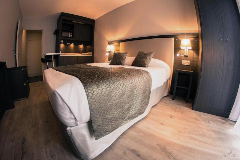 استودیوی استاندارد, Sejours & Affaires Aixenprovence Mirabeau