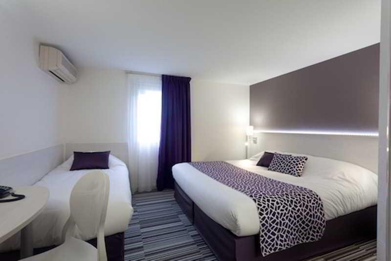 Четырехместный Номер Superior, The Originals City, Hôtel Alizéa, Le Mans Nord