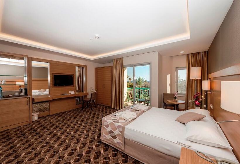 Семейный Номер, Belconti Resort