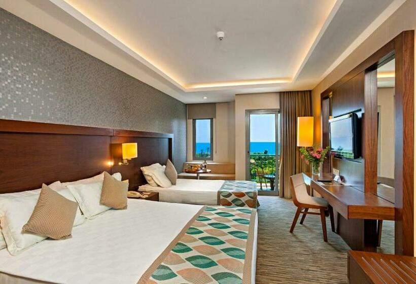 Номер Стандарт Вид на Море, Belconti Resort