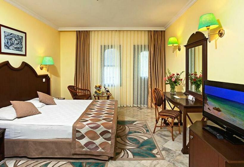 Номер Клуб, Belconti Resort