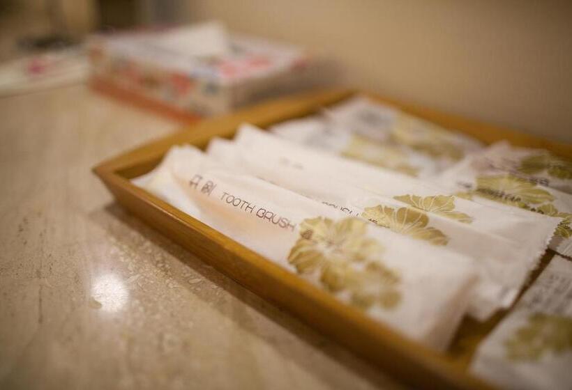 اتاق استاندارد چهار تخته, Chiayi King