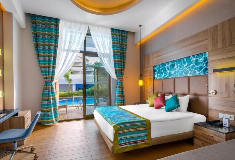 스탠다드 룸 풀장 전망, Long Beach Alanya   Ultra All Inclusive