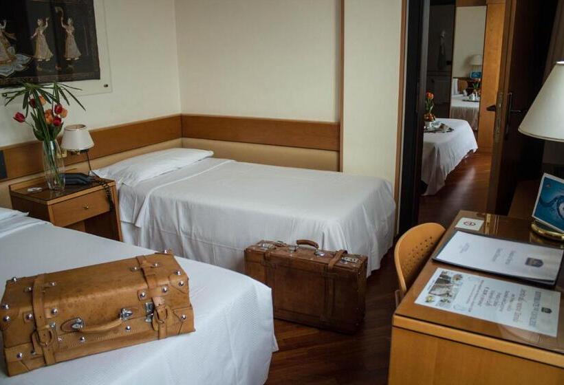 اتاق خانوادگی, Best Western Hotel Dei Cavalieri