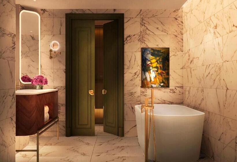 Номер Executive Кровать Кинг, Mövenpick Hotel Hanoi Centre
