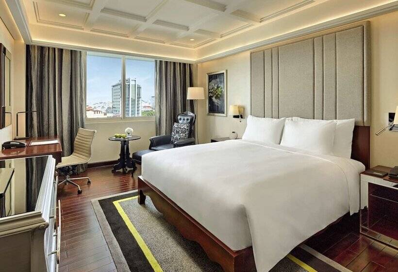 Номер Премиум, Mövenpick Hotel Hanoi Centre