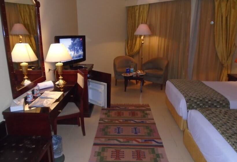اتاق استاندارد, Grand Pyramids