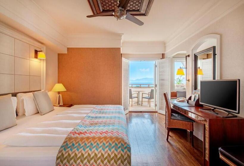 Номер Superior Боковой Вид на Море, Kempinski Hotel Barbaros Bay Bodrum