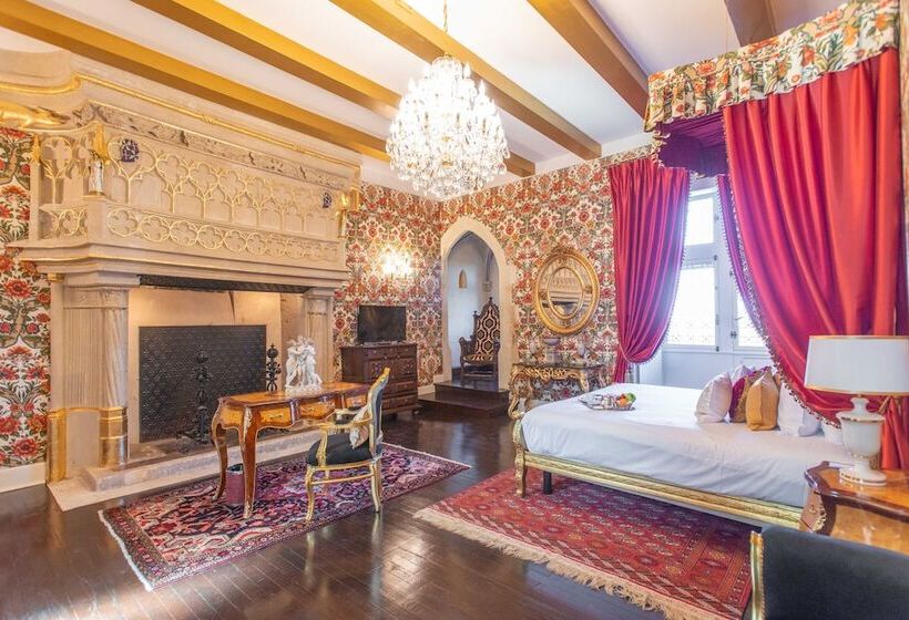 Люкс, Chateau Le Prieure Saumur  La Maison Younan
