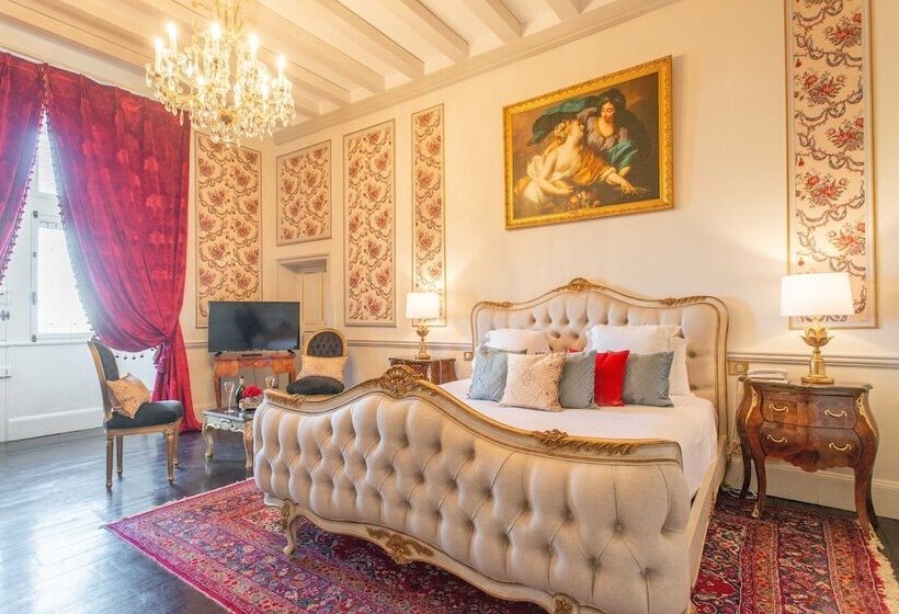 Номер Deluxe, Chateau Le Prieure Saumur  La Maison Younan