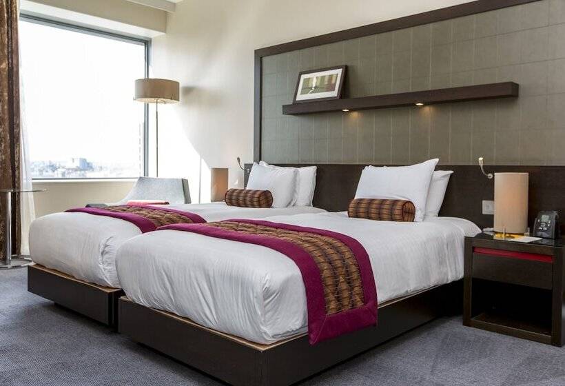 Номер Executive, Hilton London Canary Wharf