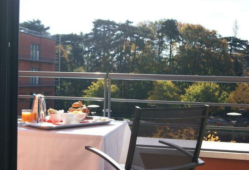수피리어 룸 공원 전망, Crowne Plaza Lyon   Cité Internationale