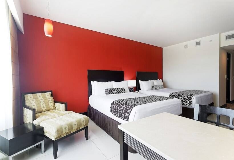 سوییت جونیور, Crowne Plaza Villahermosa, An Ihg