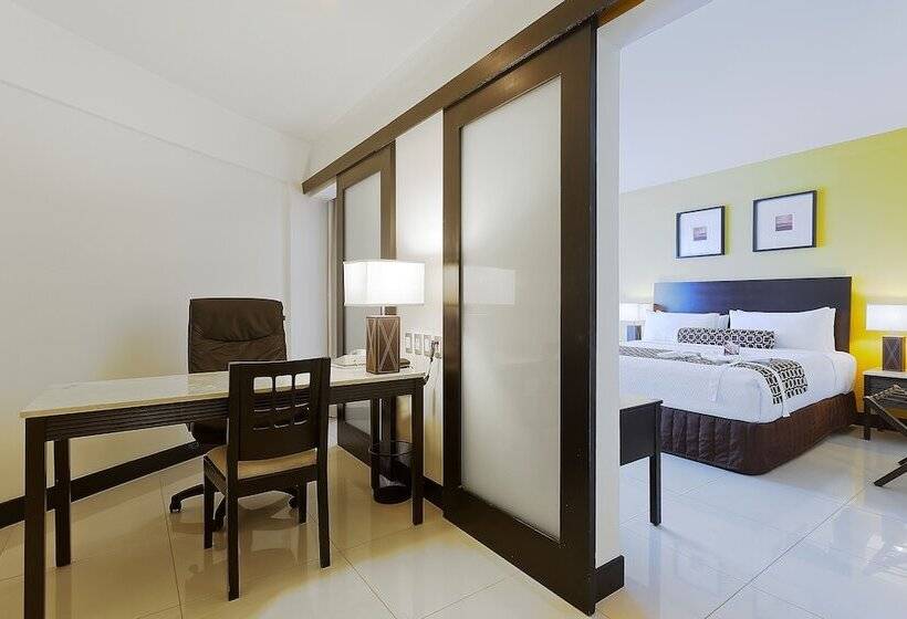 سوییت جونیور, Crowne Plaza Villahermosa, An Ihg