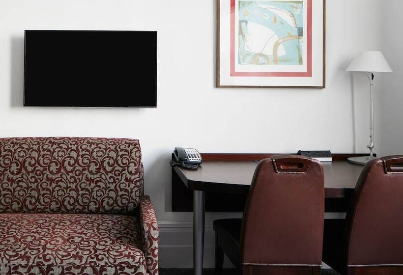 Номер Superior, The Grand At Trafalgar Square