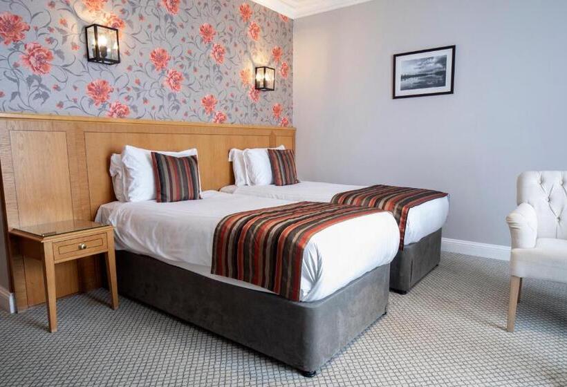 Номер Клуб, Whittlebury Hall And Spa