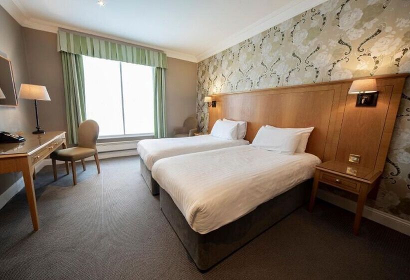 Классический Номер, Whittlebury Hall And Spa