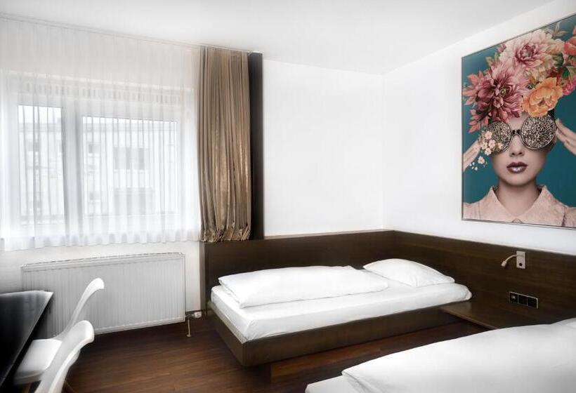 Номер Стандарт, Stadthotel Heilbronn