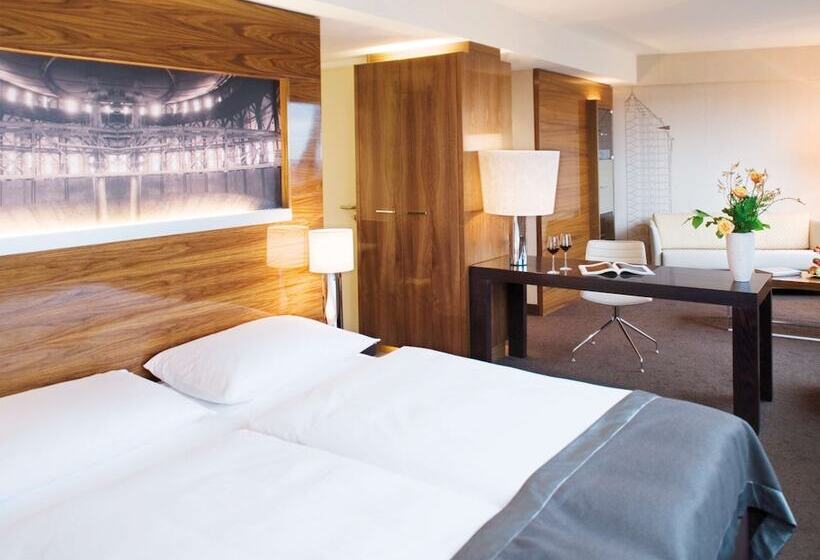 Habitación Premium, Mövenpick Hotel Hamburg