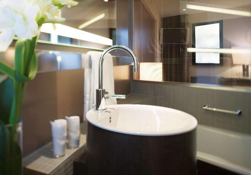 Habitación Superior, Mövenpick Hotel Hamburg