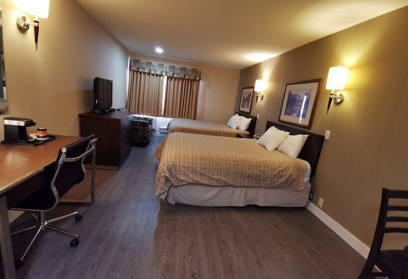 ２ダブルベッドのスタンダードルーム, Rodeway Inn & Suites