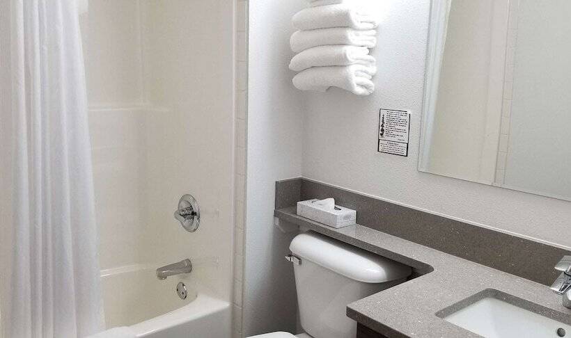 ダブルベッドスタンダードルーム, Surestay Plus Hotel By Best Western Lethbridge