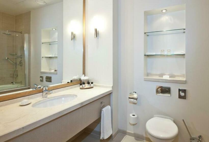 Camera Executive, The Park City Grand Plaza Kensington