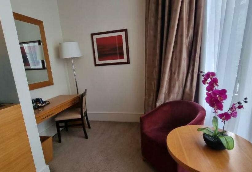 Camera Executive, The Park City Grand Plaza Kensington