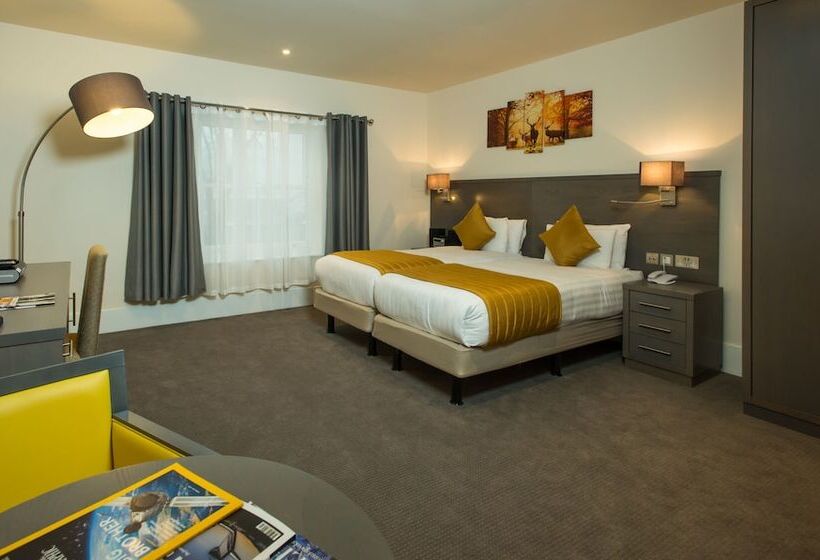 Camera Deluxe, The Park City Grand Plaza Kensington