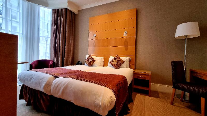 Camera Deluxe, The Park City Grand Plaza Kensington