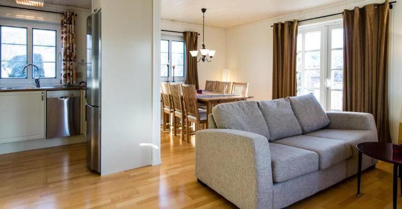 带4个卧室的公寓, Vesterålen Kysthotell
