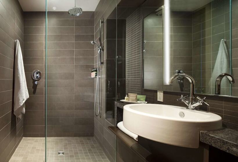 اتاق استاندارد, 71 By Preferred Hotels & Resorts