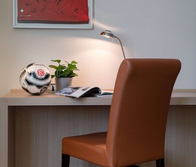 Номер Стандарт, Tulip Inn Hotel Düsseldorf Arena
