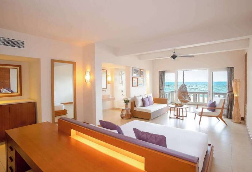 سوییت جونیور با چشم‌انداز دریا, Avani Quy Nhon Resort