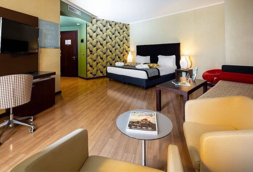 سوییت, Holiday Inn Turin Corso Francia, An Ihg