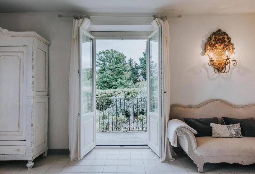 Полулюкс, La Villa