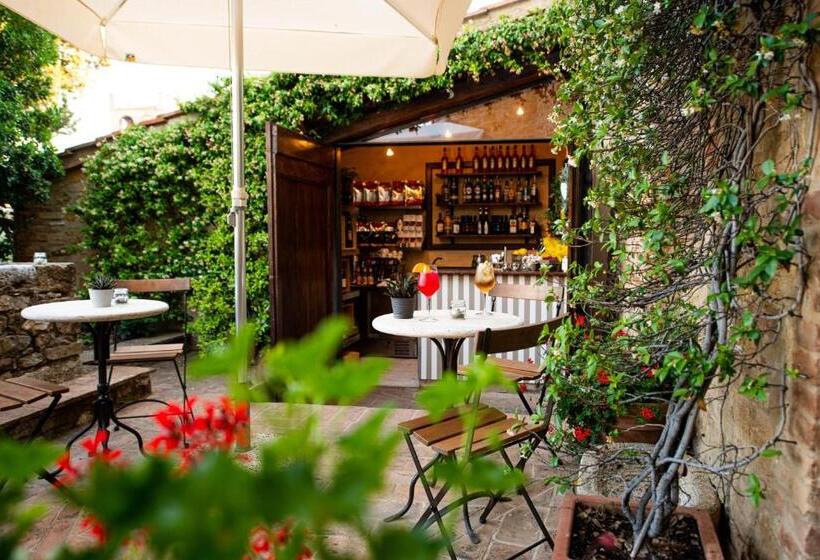 キングサイズベッドのスイートルーム, Palazzo Del Capitano Wellness & Relais   Luxury Borgo Capitano Collection