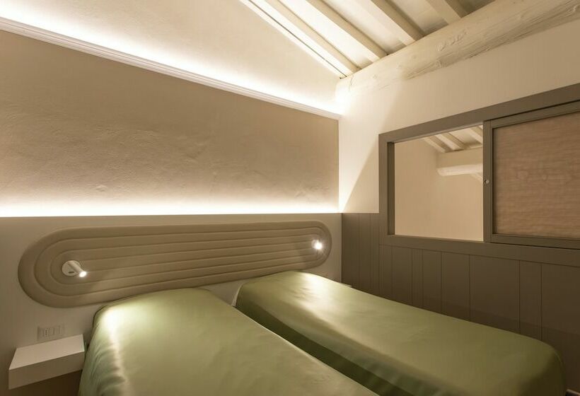 سوییت لوکس, Palazzo Dei Ciompi Suites