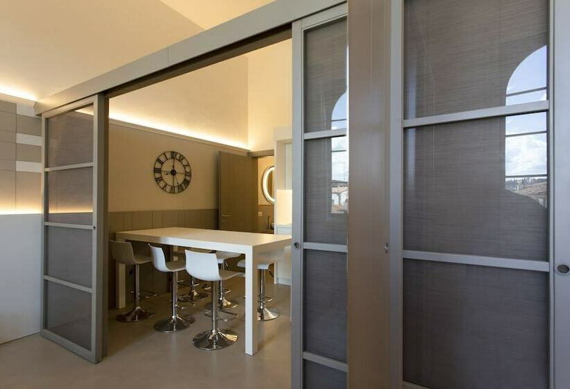 سوئیت دلوکس 2 خوابه, Palazzo Dei Ciompi Suites