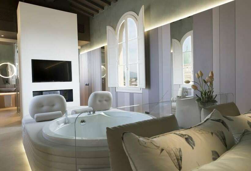 سوئیت پرزیدنت, Palazzo Dei Ciompi Suites