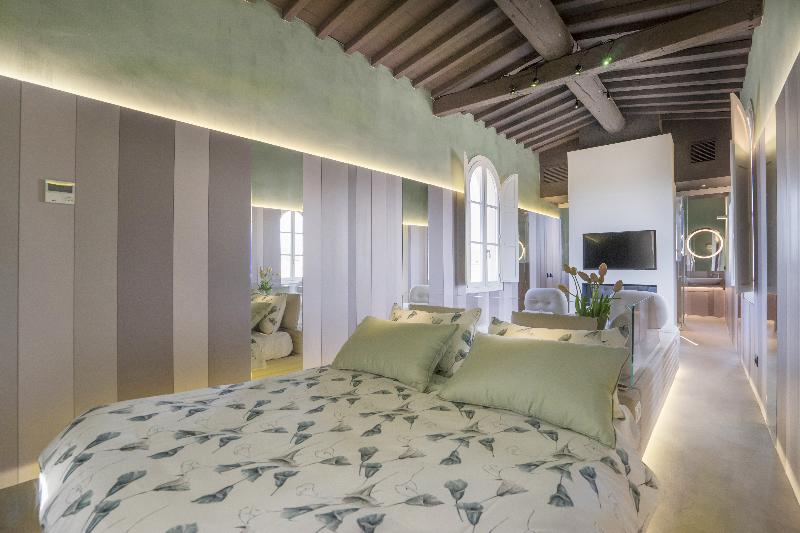 سوییت لوکس, Palazzo Dei Ciompi Suites