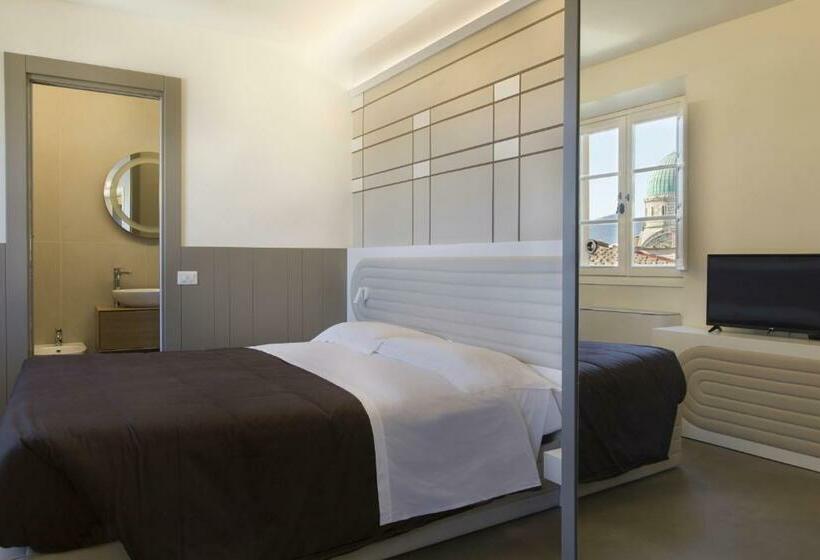 سوییت لوکس, Palazzo Dei Ciompi Suites