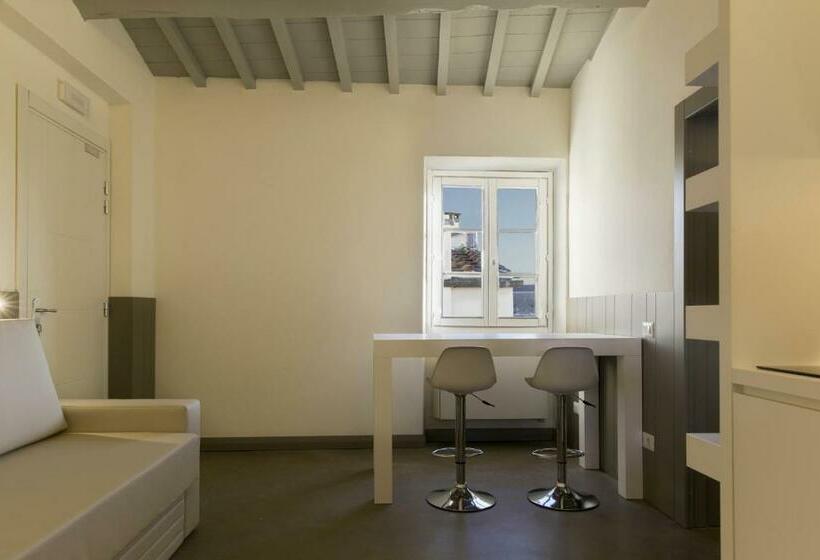 سوییت لوکس, Palazzo Dei Ciompi Suites