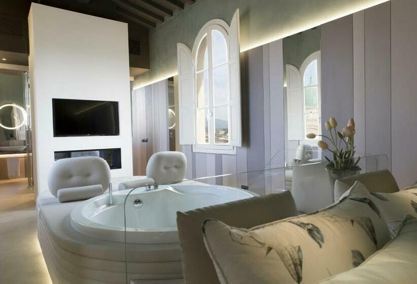 1 Bedroom Penthouse Apartment, Palazzo Dei Ciompi Suites