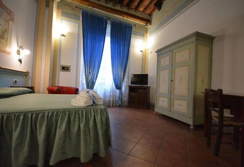 سوییت, Antica Residenza Del Gallo