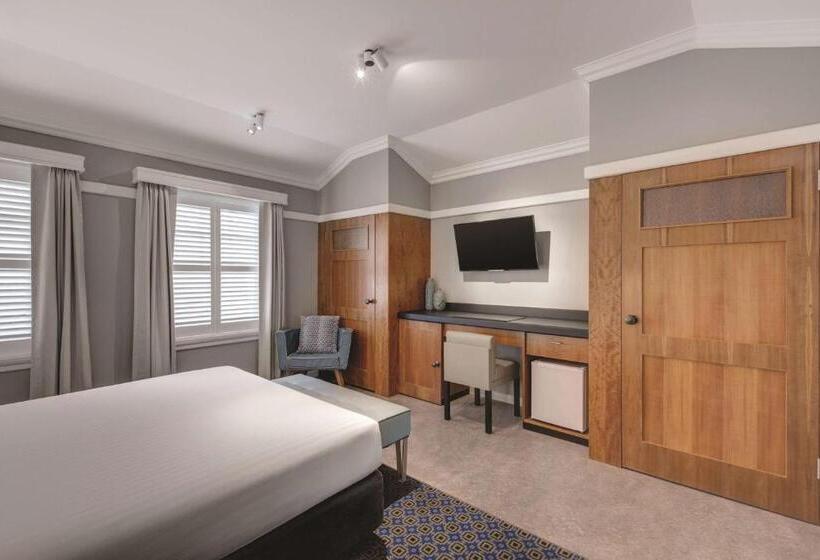 غرفة قياسية سرير كينج, Kurrajong Canberra