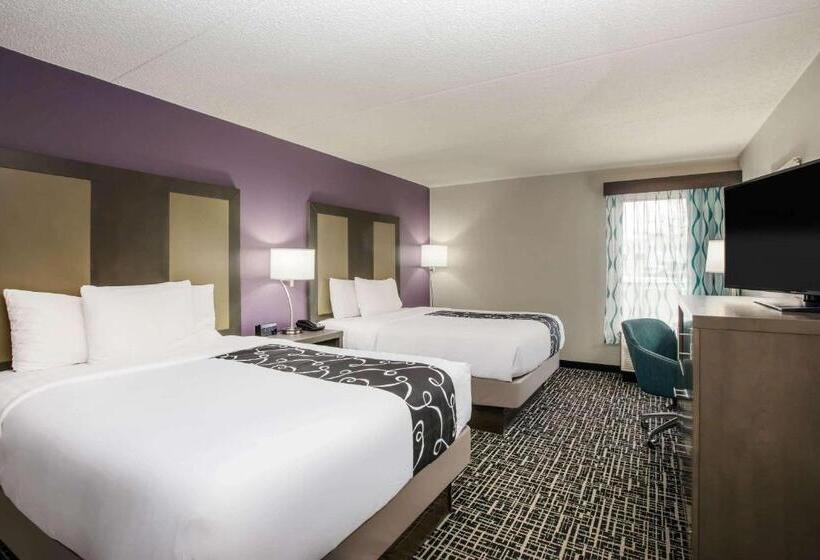 디럭스 룸, La Quinta Inn By Wyndham Davenport & Conference Center